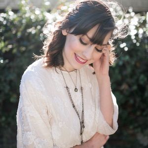 Meet your Posher, Larisa